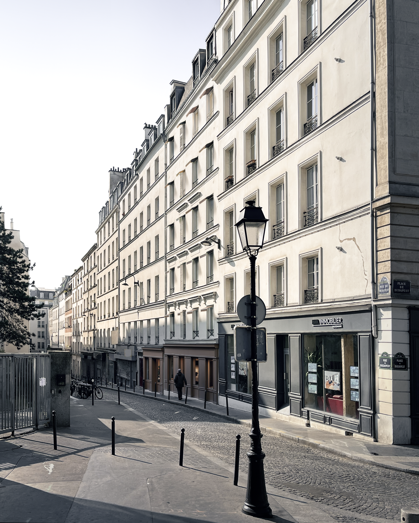 Hôtel Paris 9e, vue 3 — Paris (75)